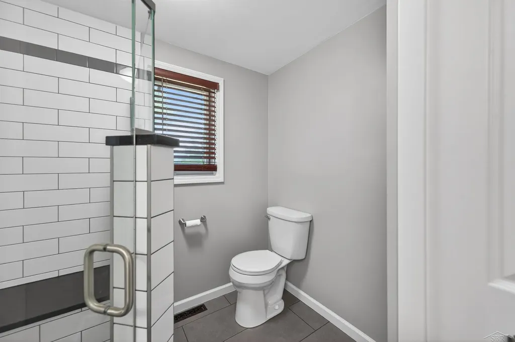 117 Darley Avenue Auburn City MI 48611