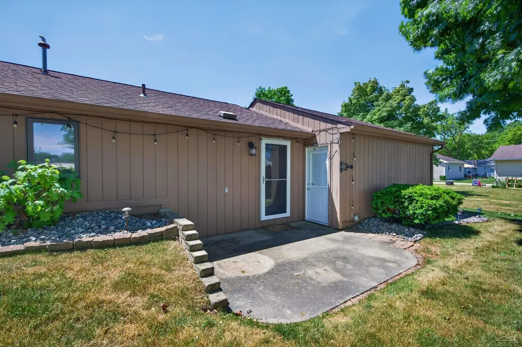 117 Darley Avenue Auburn City MI 48611