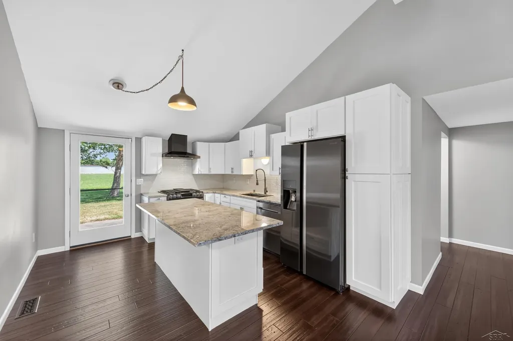 117 Darley Avenue Auburn City MI 48611