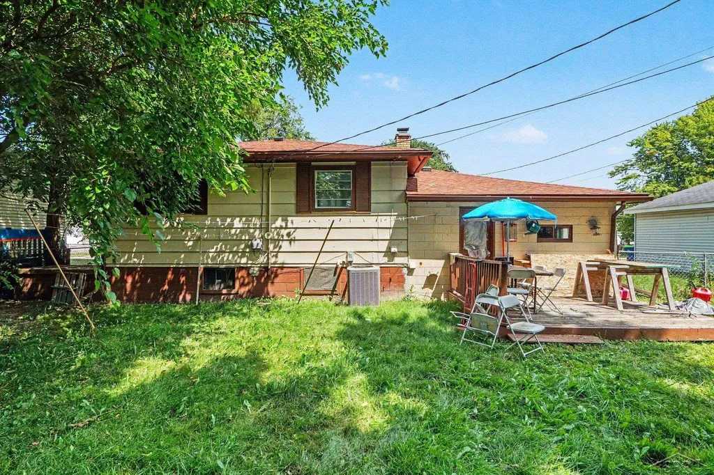 802 24th Street Bay City City MI 48708
