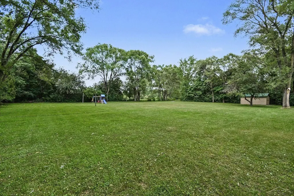 2319 E Freeland Road Ingersoll Township MI 48623