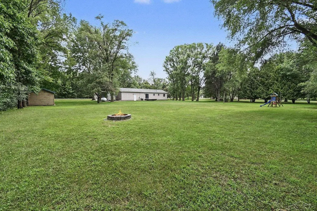 2319 E Freeland Road Ingersoll Township MI 48623