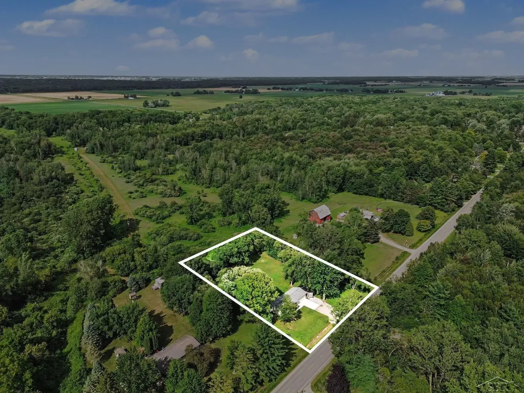 2319 E Freeland Road Ingersoll Township MI 48623