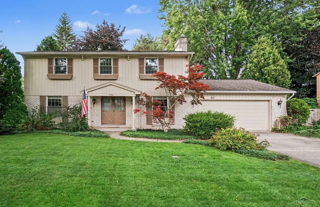 496 Holbrook Lane Saginaw Charter Township MI 48638