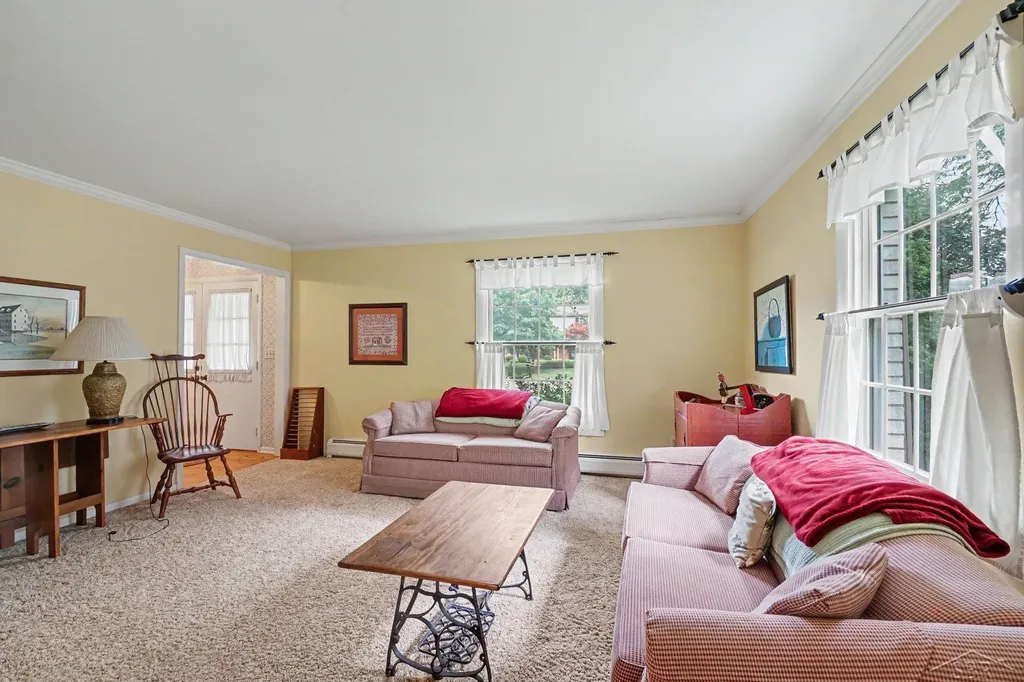 496 Holbrook Lane Saginaw Charter Township MI 48638