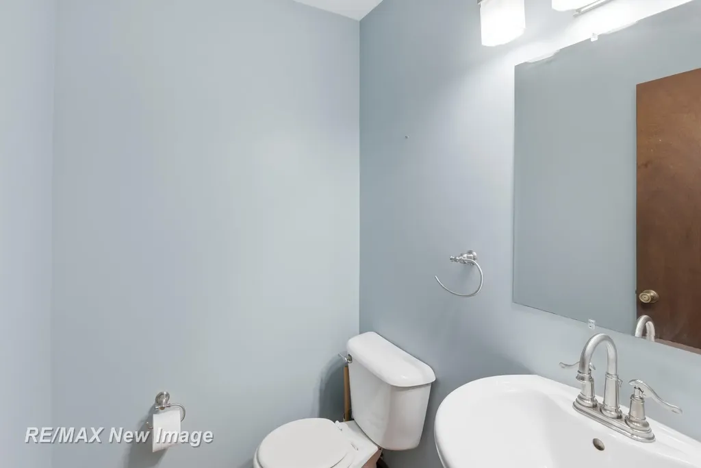 1422 Lenwood Drive Saginaw Charter Township MI 48638