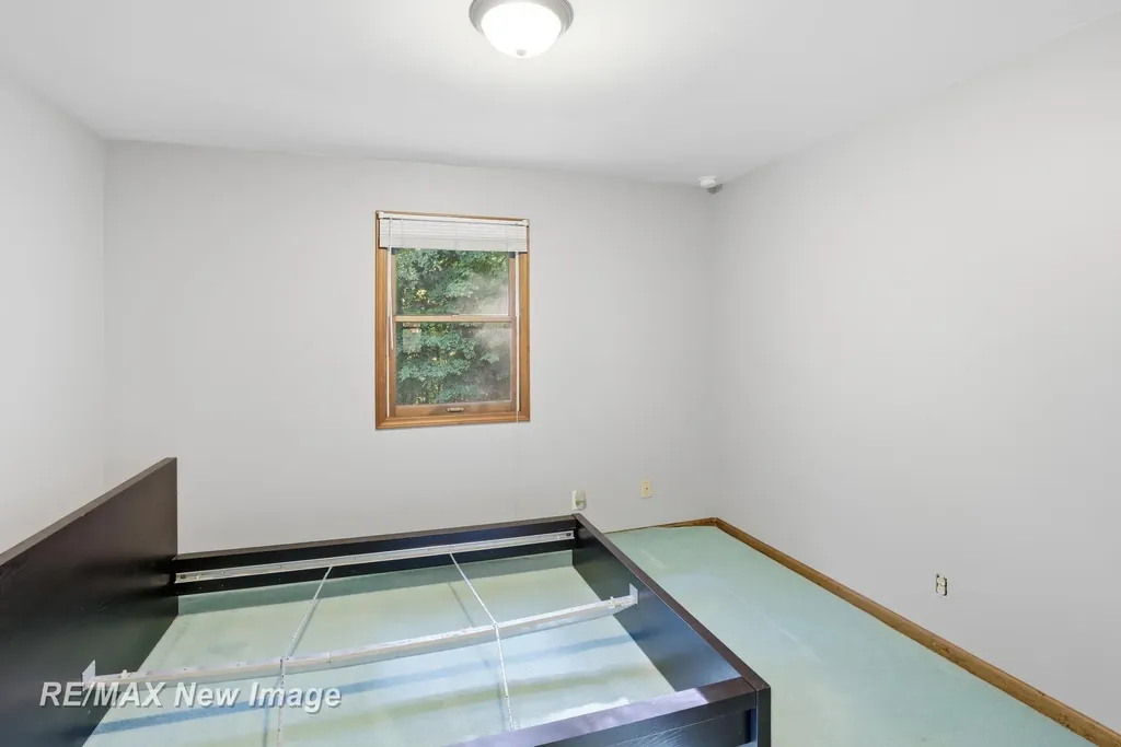 1422 Lenwood Drive Saginaw Charter Township MI 48638