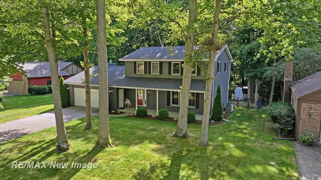 1422 Lenwood Drive Saginaw Charter Township MI 48638