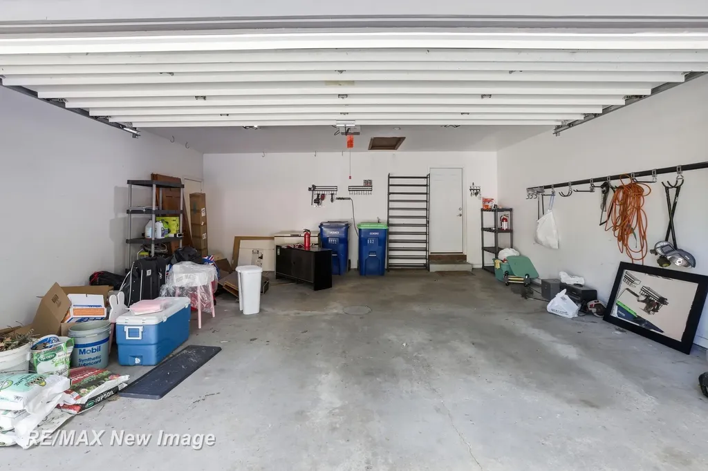 1422 Lenwood Drive Saginaw Charter Township MI 48638