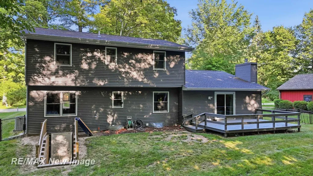 1422 Lenwood Drive Saginaw Charter Township MI 48638