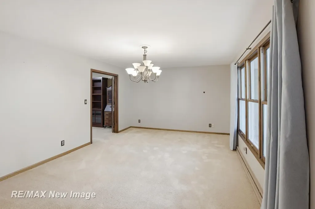 1422 Lenwood Drive Saginaw Charter Township MI 48638