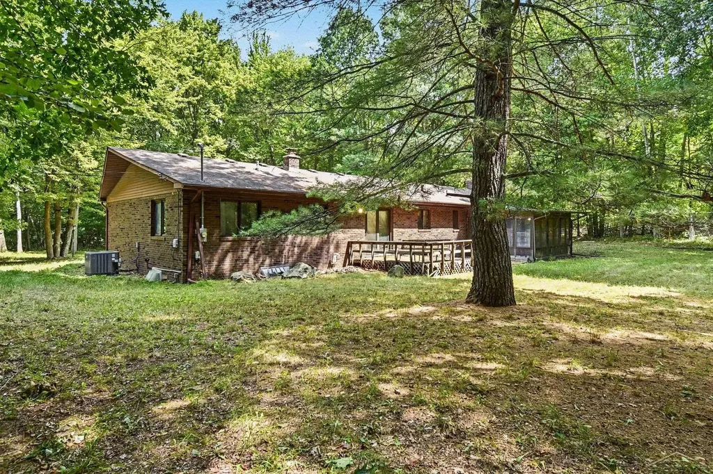 7083 S Orr Road St. Charles Village MI 48655