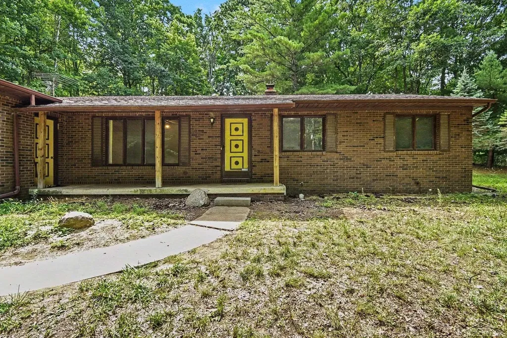 7083 S Orr Road St. Charles Village MI 48655