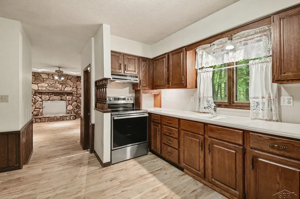 7083 S Orr Road St. Charles Village MI 48655