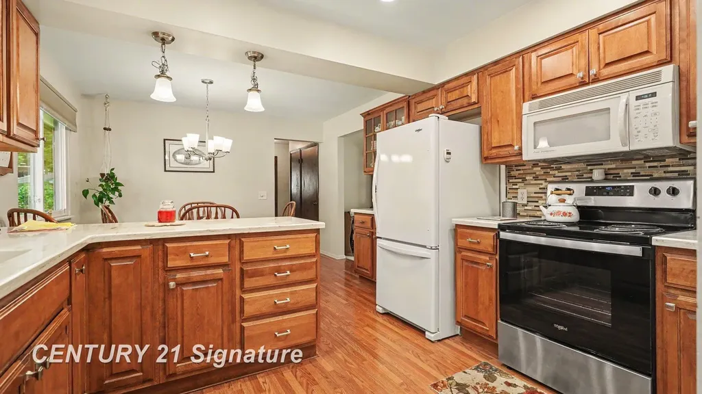 1105 Saint Andrews Road Saginaw City MI 48638