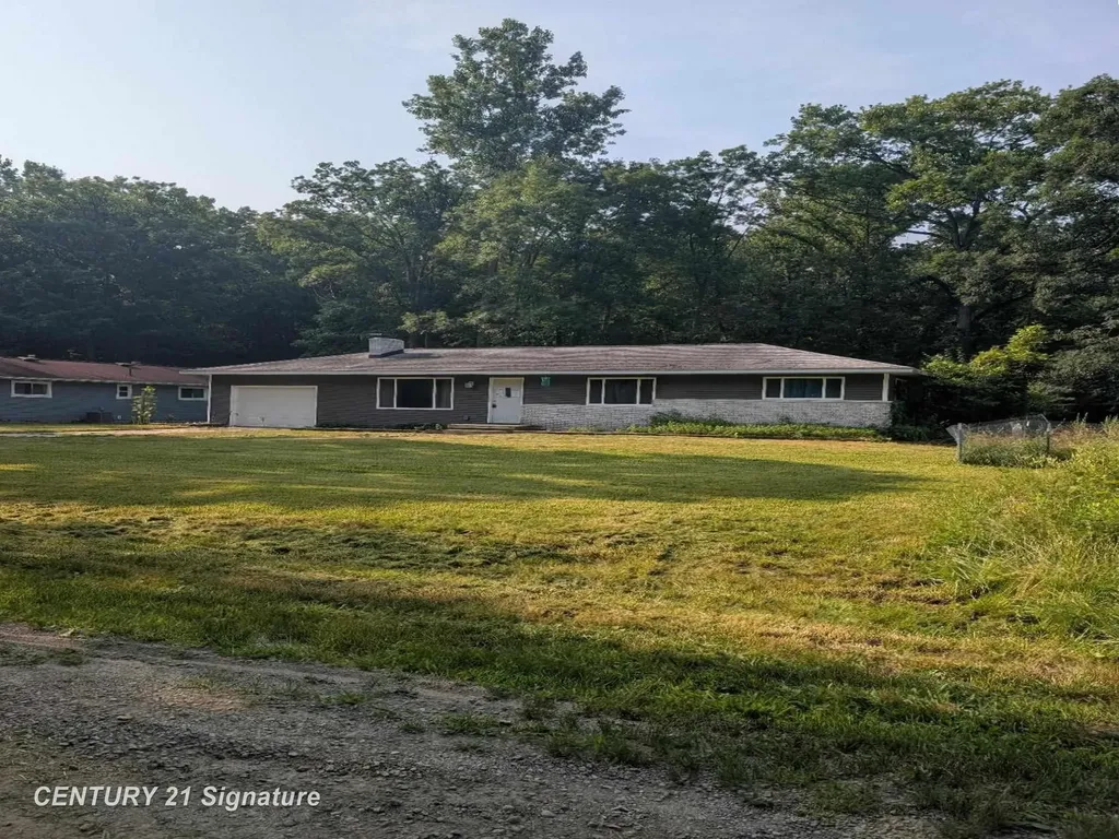 1921 Ann Street Albee Township MI 48417