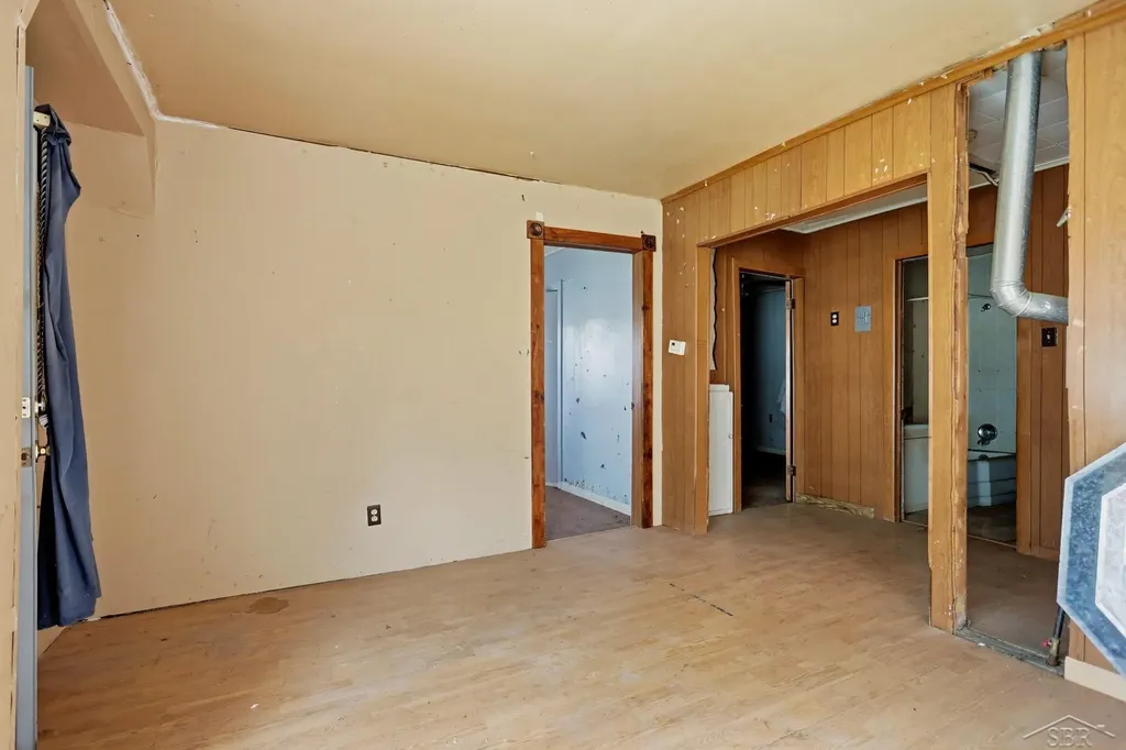 3102 Owen Street Saginaw City MI 48601