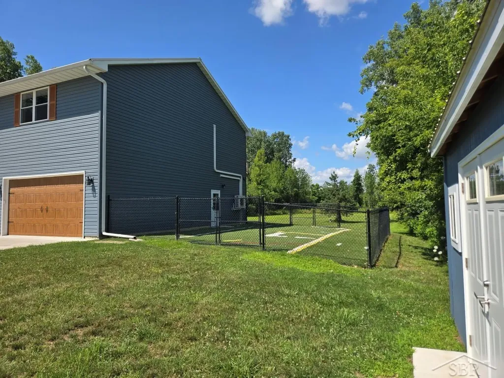 6785 N Michigan Road Kochville Township MI 48604