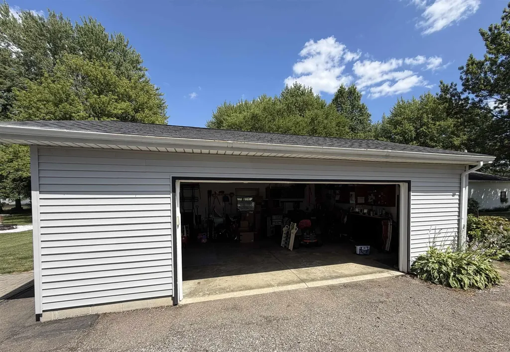 325 S Main Street Chesaning Village MI 48616