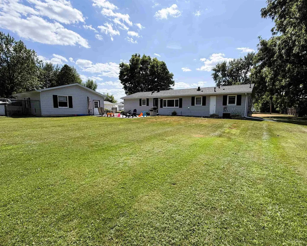 325 S Main Street Chesaning Village MI 48616