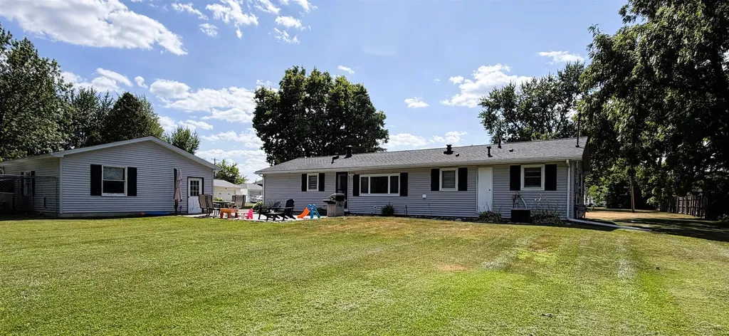 325 S Main Street Chesaning Village MI 48616