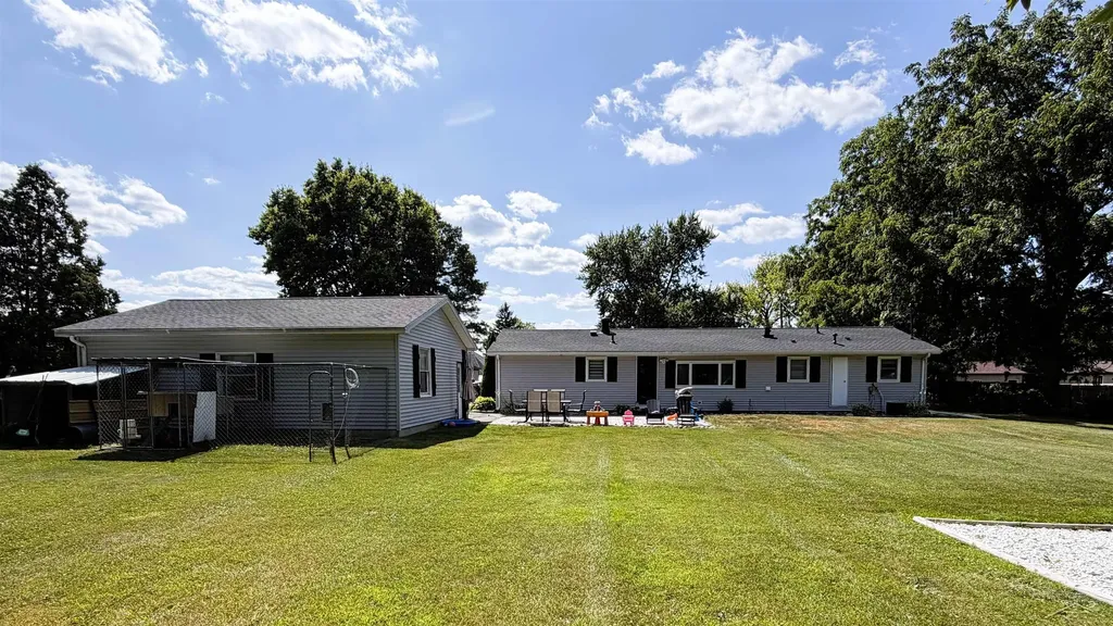 325 S Main Street Chesaning Village MI 48616