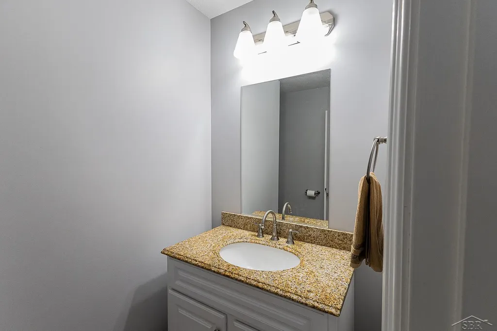 2597 N Hemlock Road Richland Township MI 48626