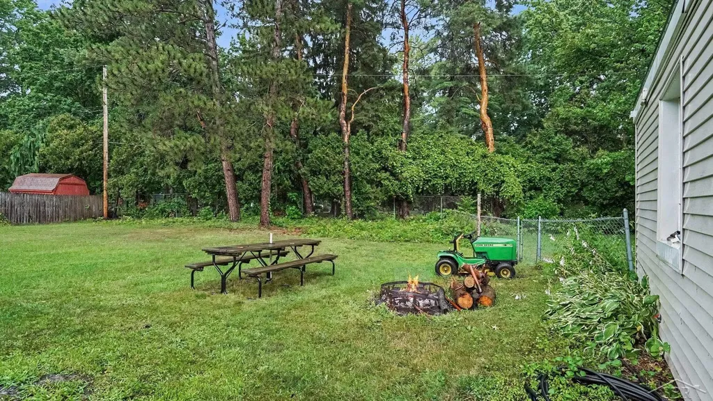 4810 Brockway Road Saginaw Charter Township MI 48638