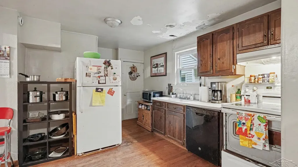 4810 Brockway Road Saginaw Charter Township MI 48638