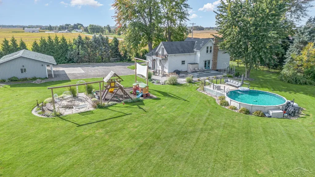 1210 N Steel Road Richland Township MI 48637