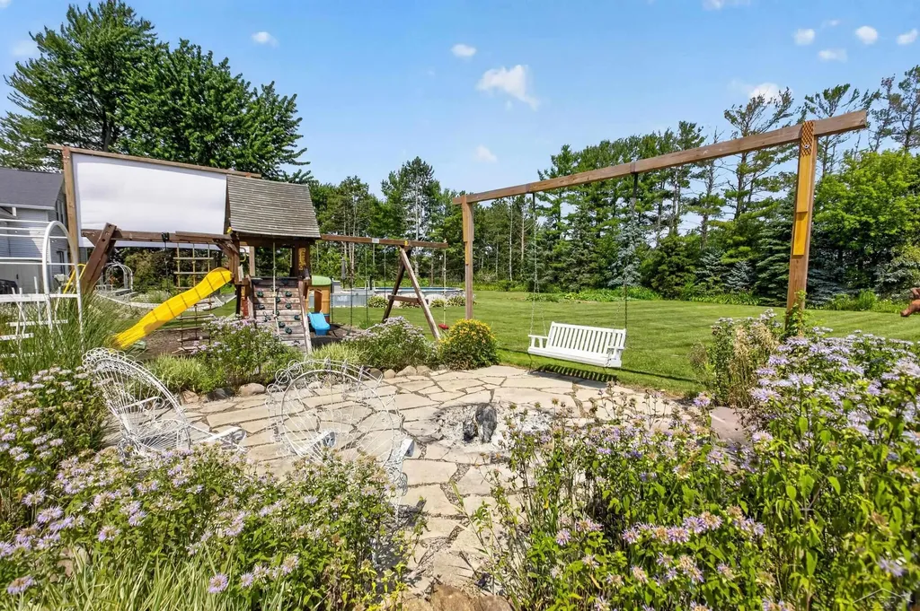 1210 N Steel Road Richland Township MI 48637