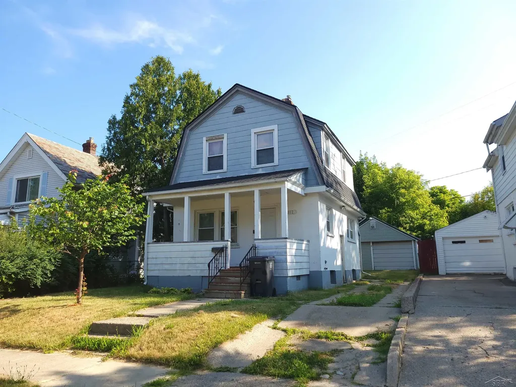 1812 Cadillac Street Flint City MI 48504