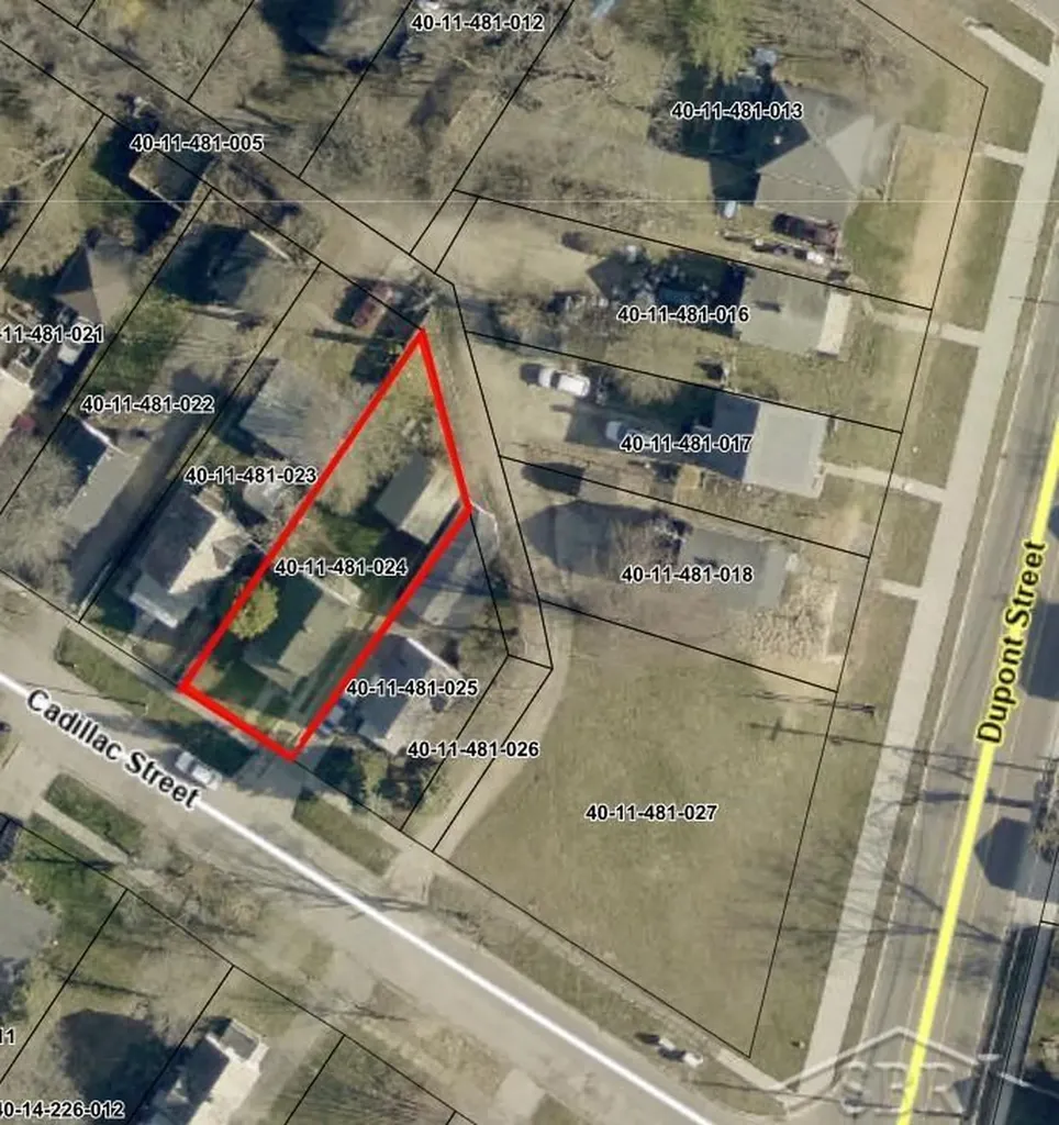 1812 Cadillac Street Flint City MI 48504