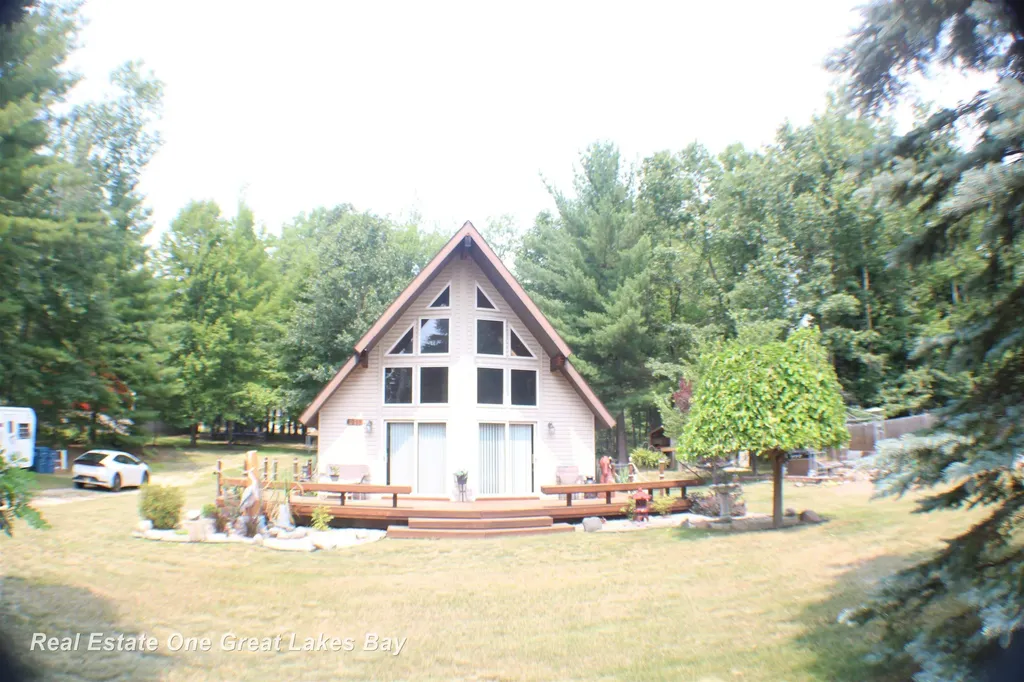 1911 N Ogemaw Trail Churchill Township MI 48661