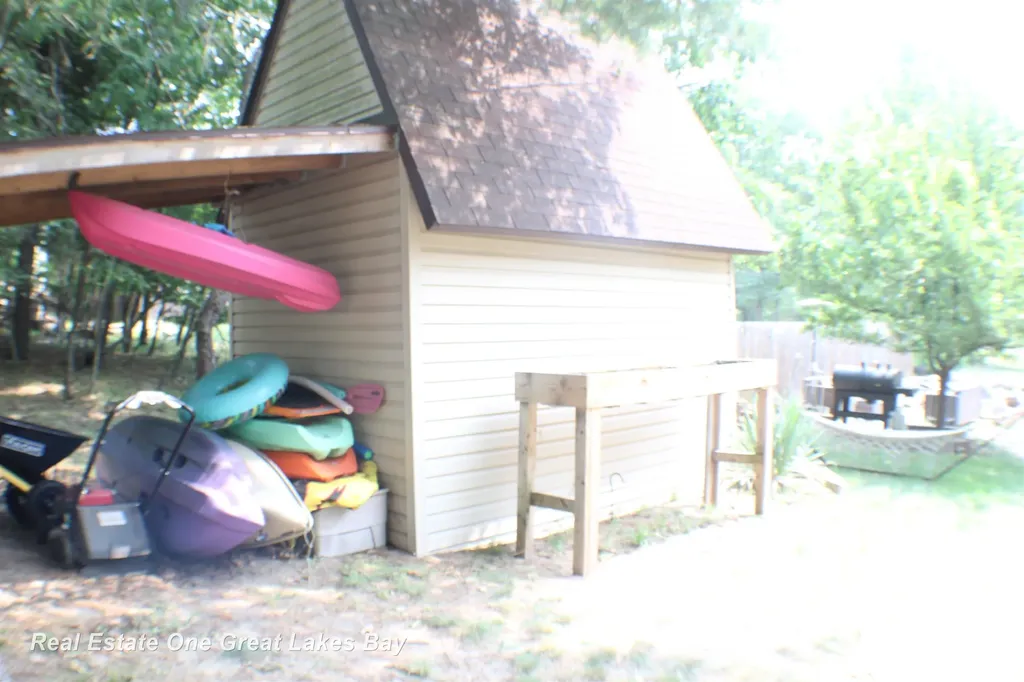 1911 N Ogemaw Trail Churchill Township MI 48661
