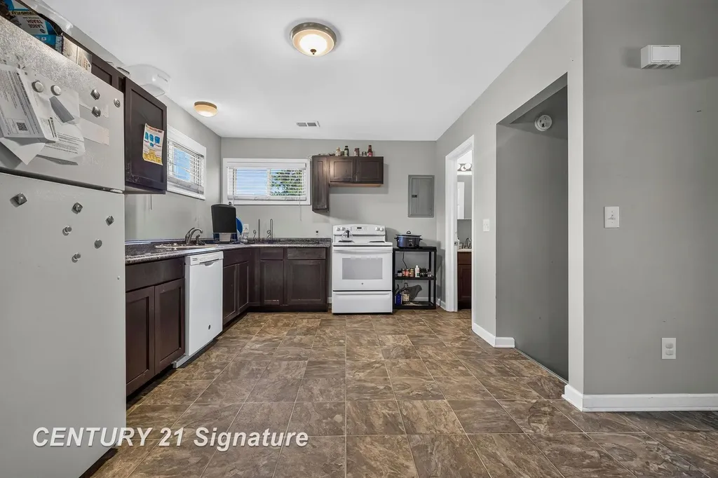 2219 Marshall Court Saginaw City MI 48602