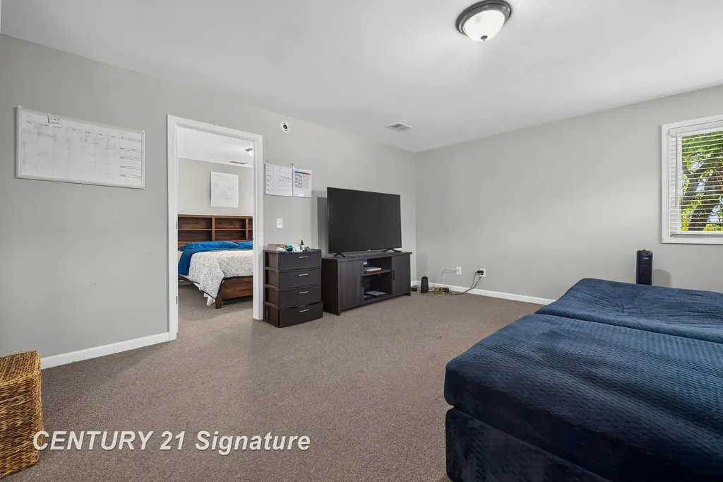 2219 Marshall Court Saginaw City MI 48602