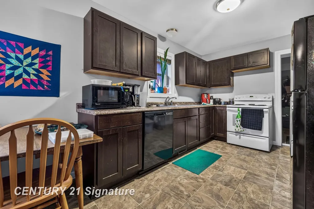 2219 Marshall Court Saginaw City MI 48602