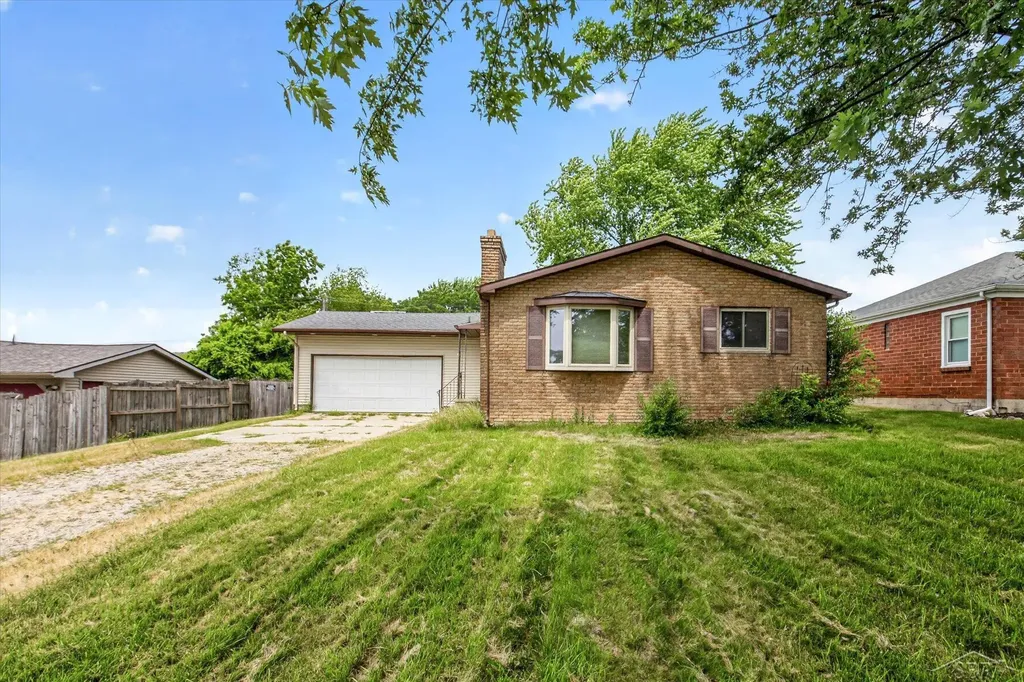 1556 W Gilford Road Caro City MI 48723
