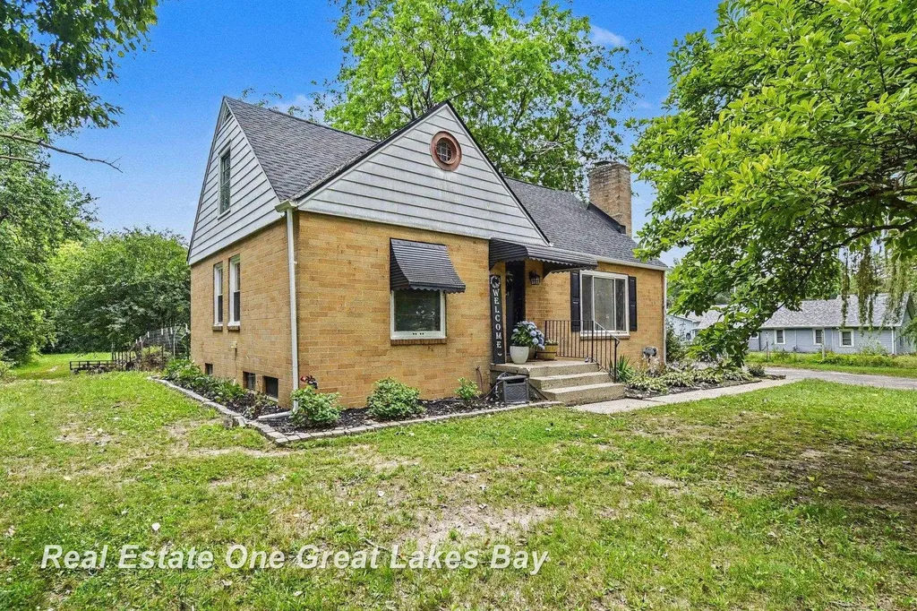 5250 N Center Road Kochville Township MI 48604