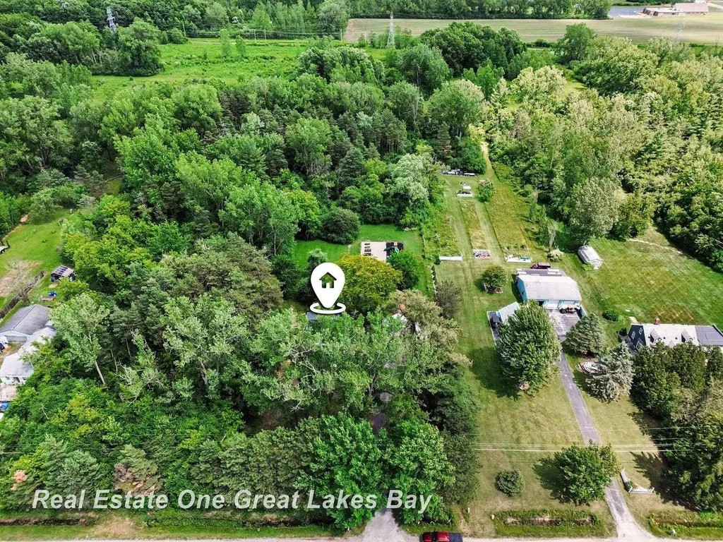 5250 N Center Road Kochville Township MI 48604