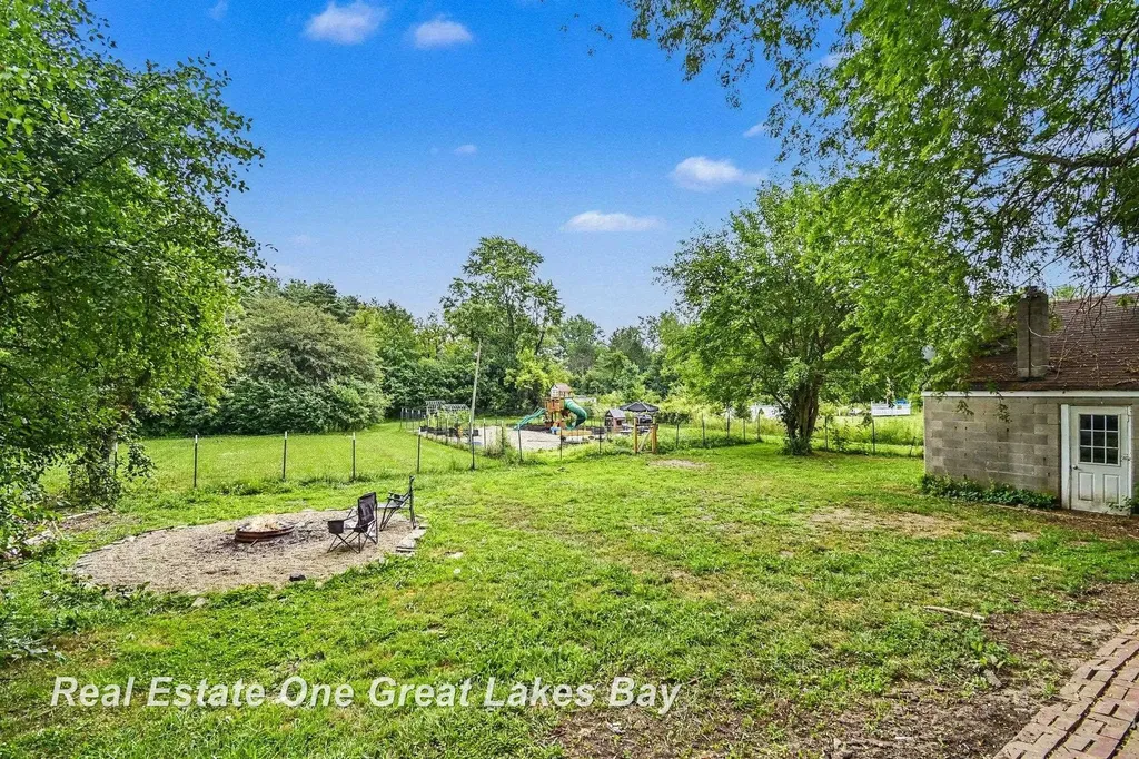 5250 N Center Road Kochville Township MI 48604