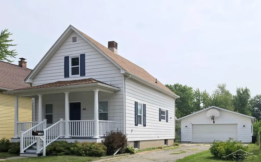 1609 S Van Buren Street Bay City City MI 48708