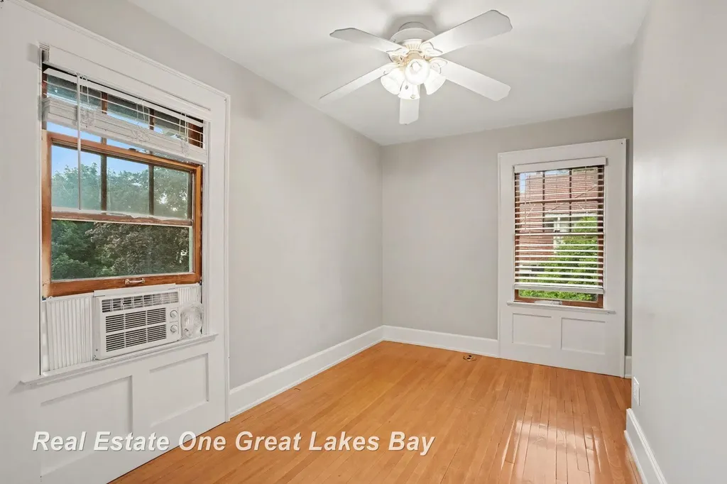 603 Park Avenue Bay City City MI 48708