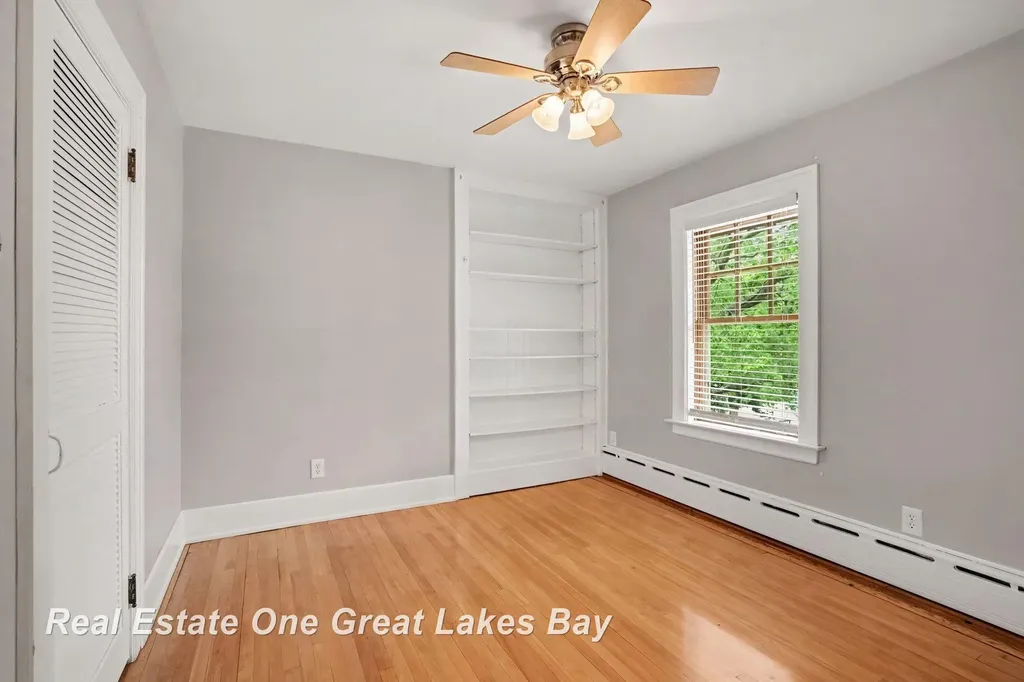 603 Park Avenue Bay City City MI 48708