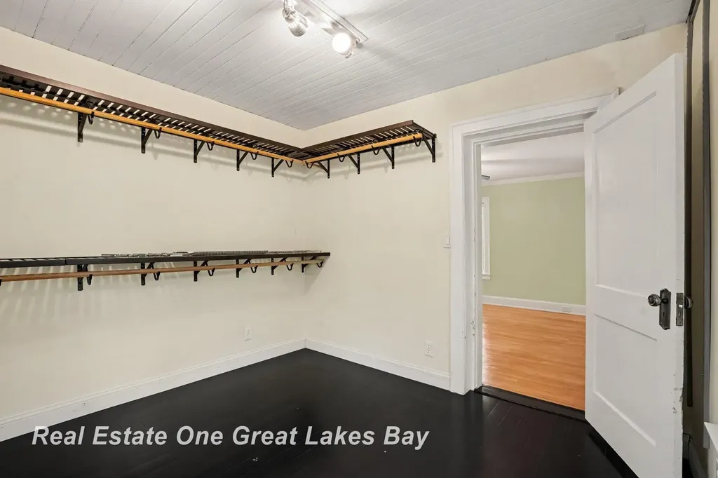 603 Park Avenue Bay City City MI 48708
