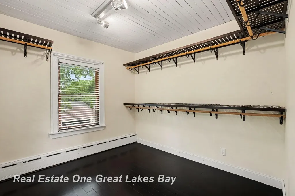 603 Park Avenue Bay City City MI 48708