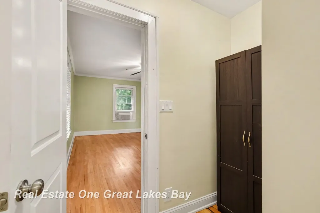 603 Park Avenue Bay City City MI 48708