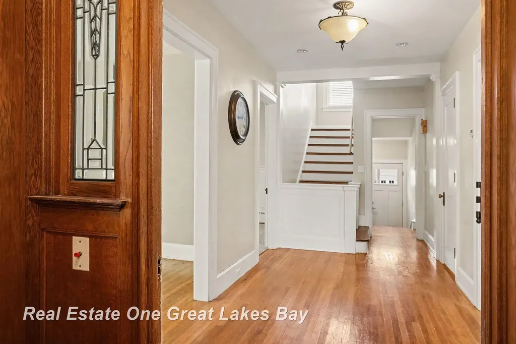 603 Park Avenue Bay City City MI 48708