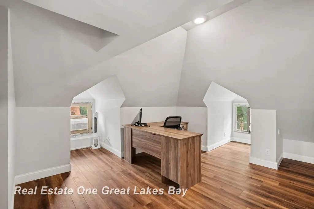 603 Park Avenue Bay City City MI 48708